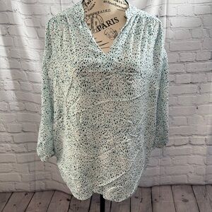 Grand and Greene Pleated 3/4 Sleeve Blue/Black Pebble Print V-Neck Rayon Sz XL